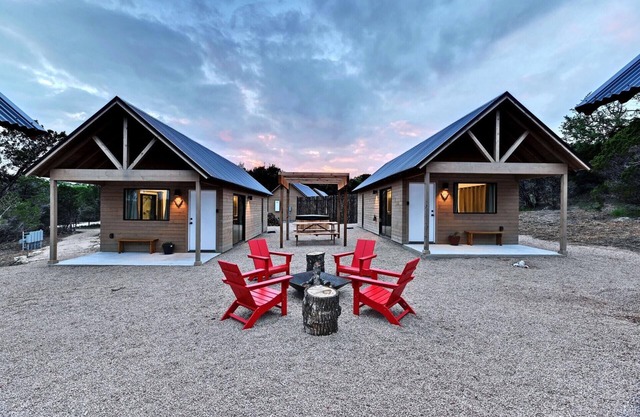 Lucky Arrow Retreat: cabañas del patio