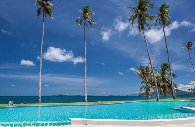 Lux Beachfront Home para vacaciones familiares perfectas