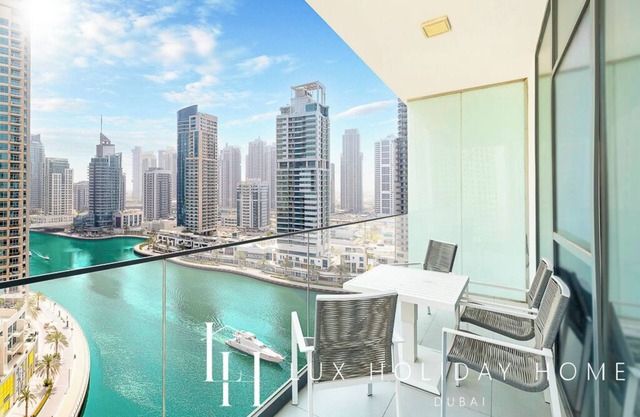 LUX Contemporary Suite Marina View 3