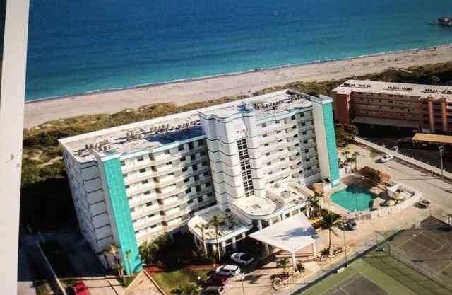 LUX.OCEANFRONT 2BR.PENTHOUSE, 2 BALCONIES W/OCEANVIEWS, CLOSE TO DISNEY.