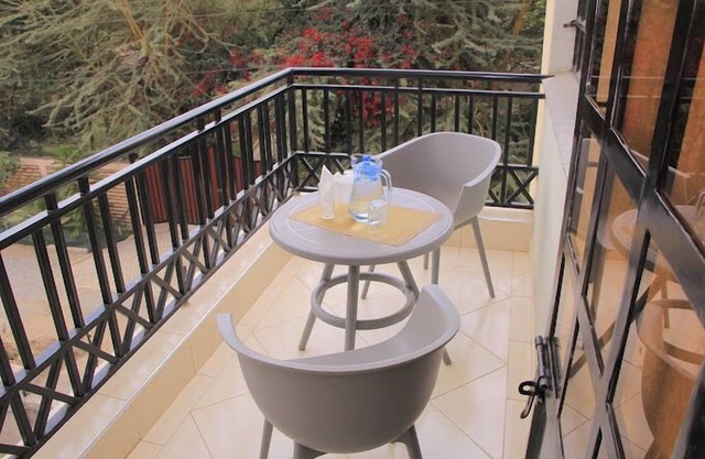 Lux Suites Bida Furnished Apartments