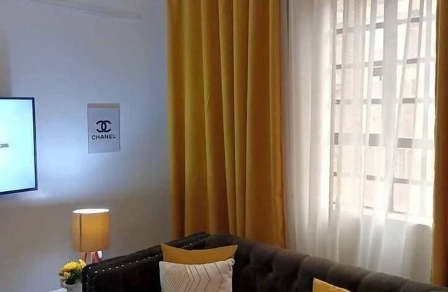 Lux Suites Red Plate Studio Apartments