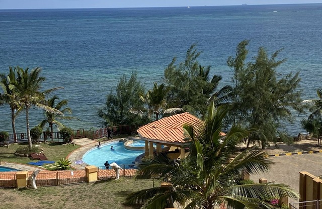 Lux Suites Shanzu Seabreeze Apartments