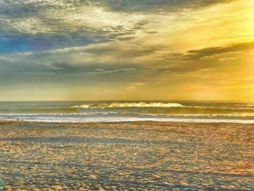 Luxe Beachside Escape Near Channel Islands