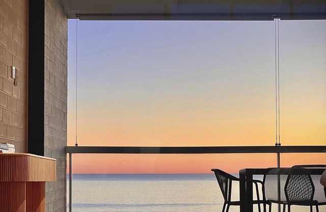 Luxe oceanfront stay with 5* reviews, only minutes from McLaren Vale