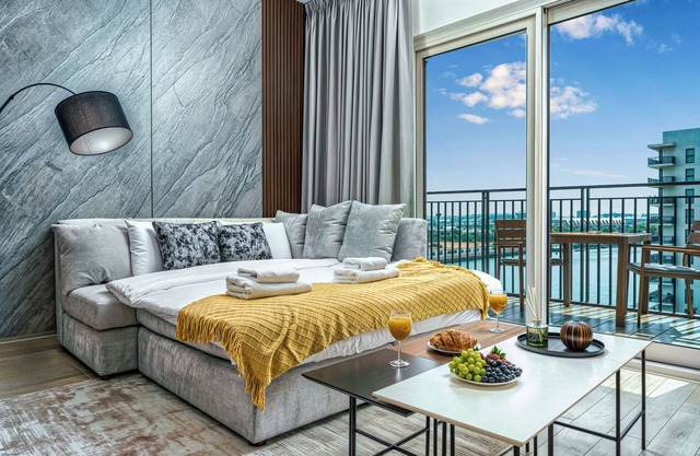Luxe Ventures Waters Edge Haven