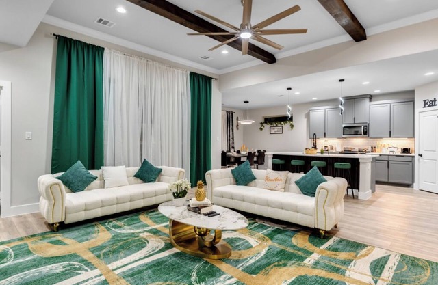 LuxeStay Grand Prairie Brand New Home Modern Vibe!!!