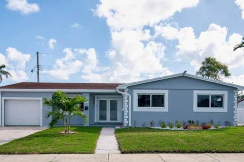Luxury Retreat Near Hard Rock