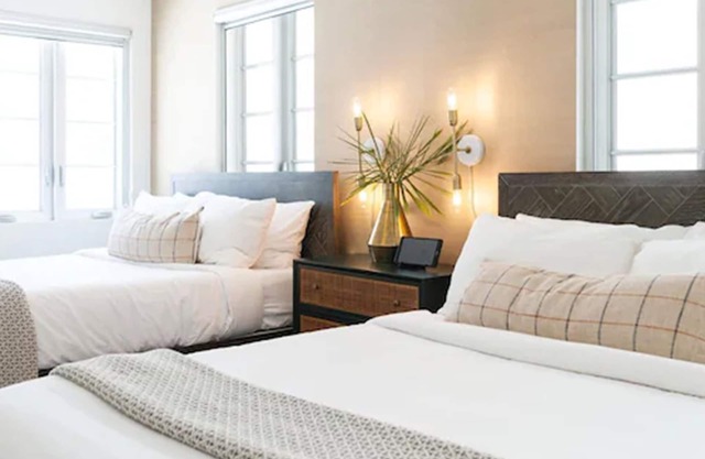 Luxuri Suites