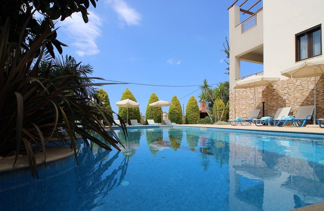 Lujosa Villa IV, vista al mar, piscina climatizada, sauna, bicicletas, gimnasio 2 minutos de la playa de arena