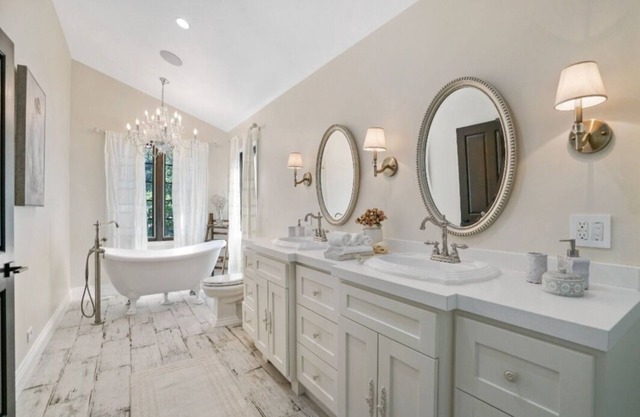 Luxurious Home In The Peaceful Bel-Air Neighborhood