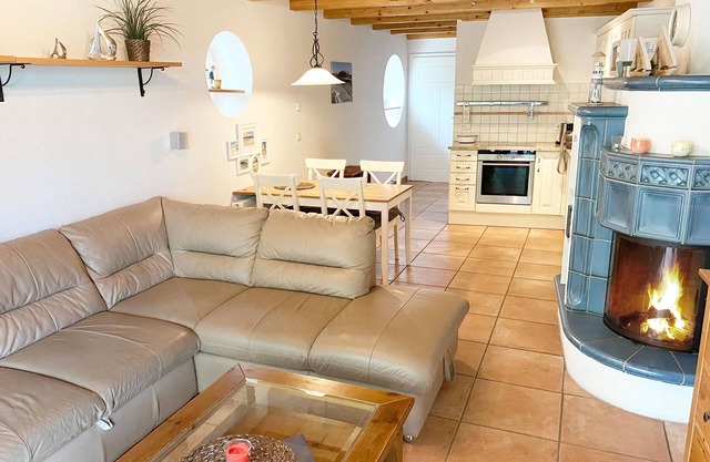 lujosa casita amorosa cerca de la playa con terraza piscina sauna chimenea