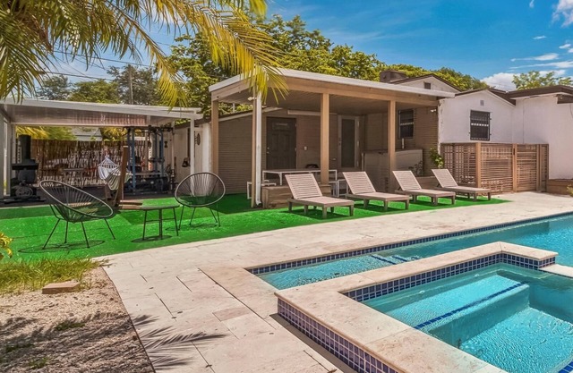 Casa Azul: Lujosa Casa con Piscina al Estilo Tulum – Un Escape Tropical Privado.