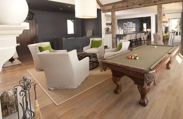 Chalet lujoso, privado y personalizado con impresionantes vistas al gran lago de agua.