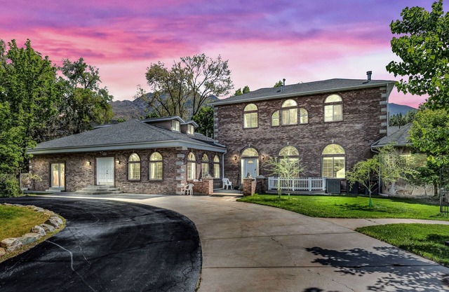 Hermosa casa cerca del cañón