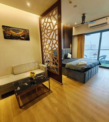 Luxurious suite with City view