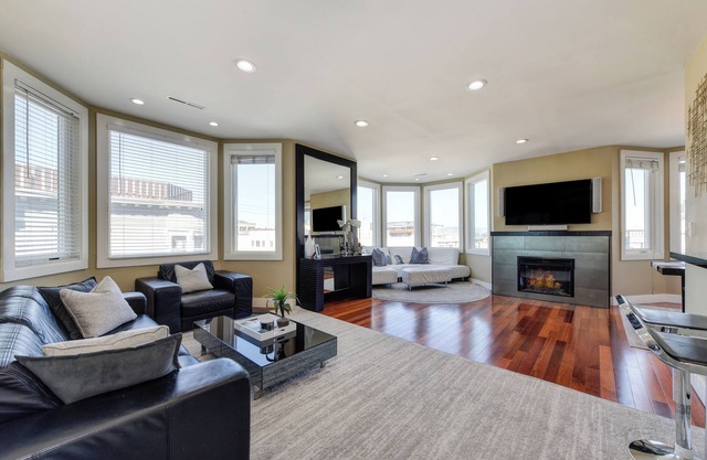 Luxurious, Views, Modern, Nob Hill flat