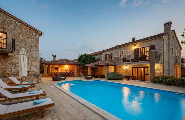 Villa Radetići, Radetići, Tinjan, Istria Central