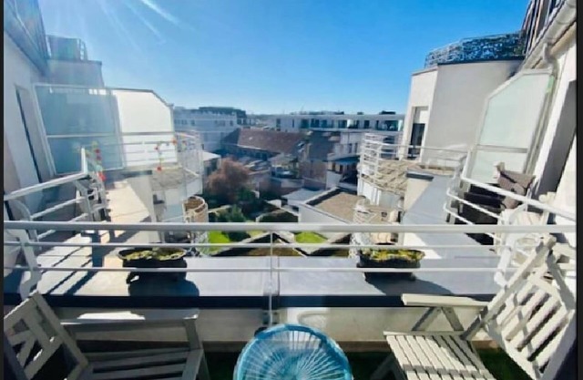 Luxury 1 bed. in Center Terrace&Parking