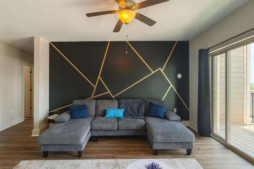 Luxury 2BR Condo Steps from UAB Campus 5b