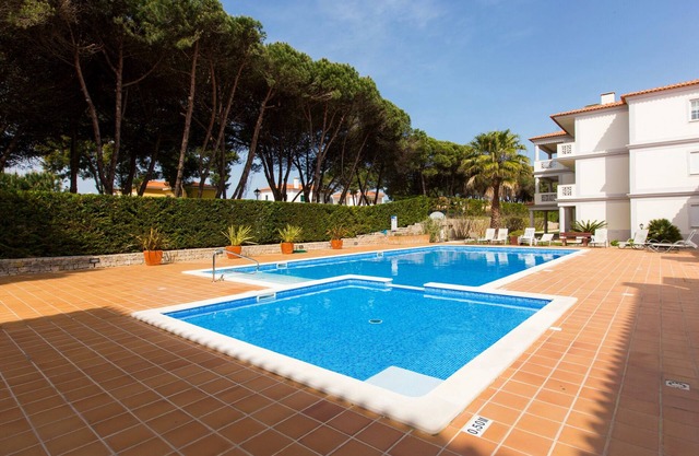 ¡Lujo de 3 dormitorios en el prestigioso Praia del Rey Golf and Beach Resort!