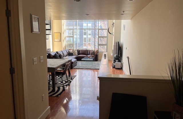 Luxury 3 story apartment living in the heart of San Francisco