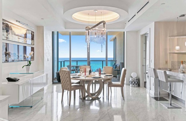 Luxury 5 Stars – Oceanfront Stay for 4 w/ World-class Amenities
