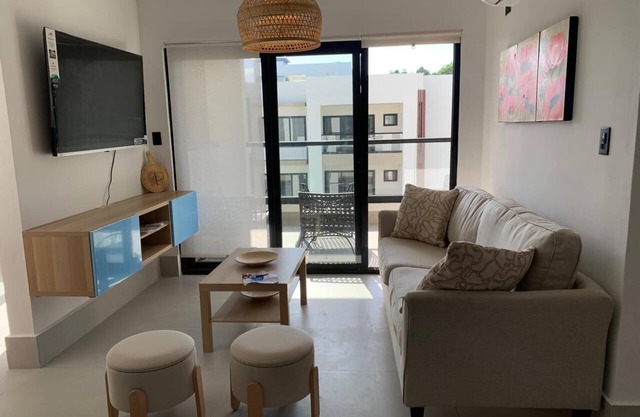 Lujo y Playa para Estadías Largas – Vive en Prado Suites, Las Terrenas