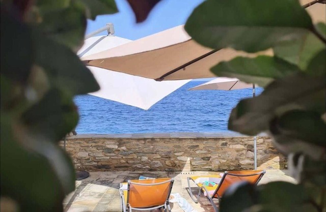 Luxury apartment, with sea view terrace, at the foot of the Genoese Tower of Erbalunga