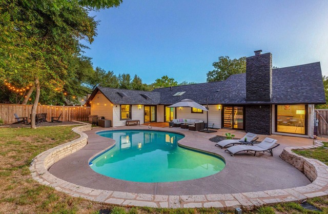 Luxury Austin Home w/ Game Room & Fire Pit!