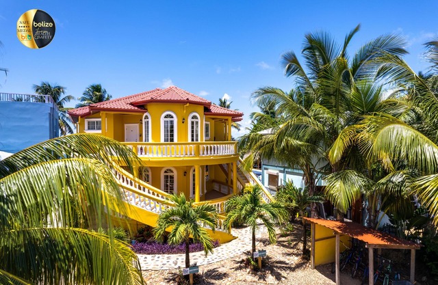 De lujo, frente a la playa, casa de playa - Alquile una villa o la casa - vea la descripción.