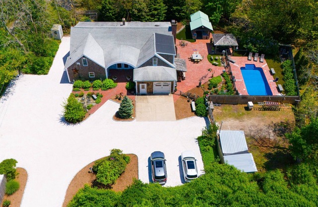 Luxury Cape Cod Compound-Heated Pool*Outdoor Kitchen*3 Connected Units (2302)