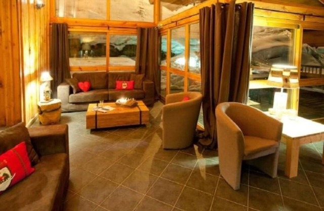 ---- Chalet de lujo ----