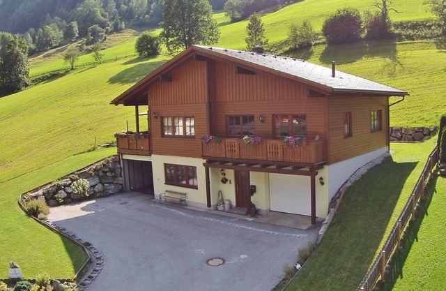 Hermoso chalet en Fusch an der Grossglocknerstrasse / Salzburgerland con sauna