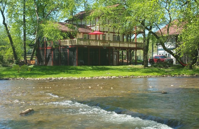 Chalet de lujo en el río Chattahoochee - A poca distancia de centro de Helen