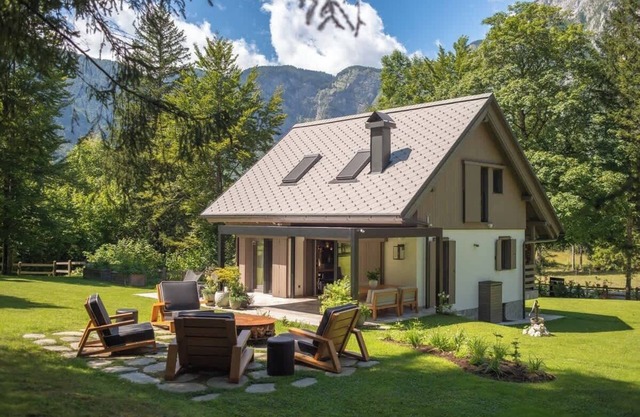Chalet de lujo con jacuzzi en el lago Bohinj