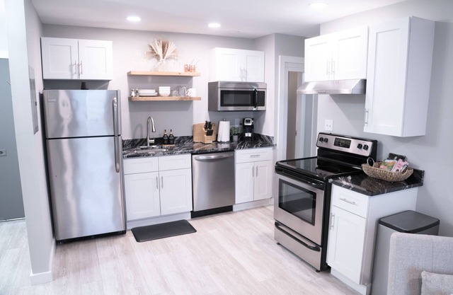 Luxury Condo w/ Pool *Newly Renovated*