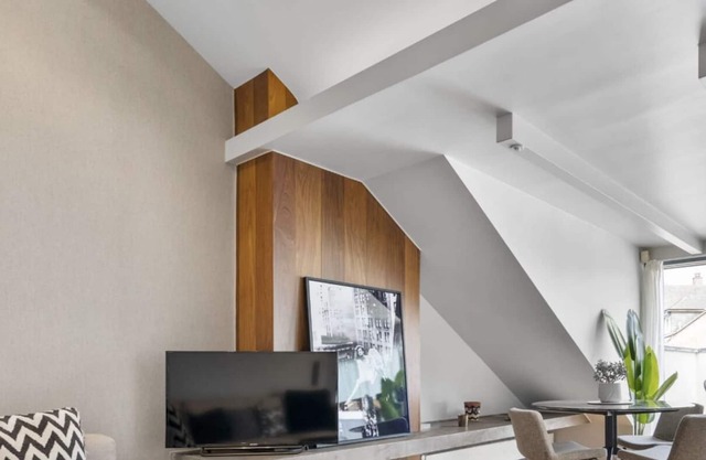 Luxurious Apt w Jacuzzi Bathtub in Hollerich ID11