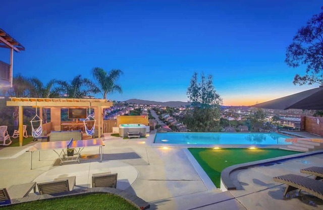 Amazing Pool Home Sleeps 24 con 2 unidades