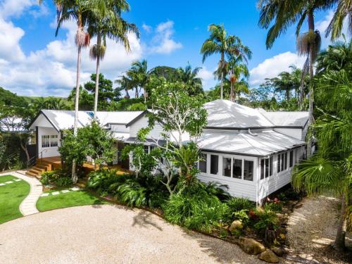 Luxury Family Estate l Pet Friendly l Nova Escapes