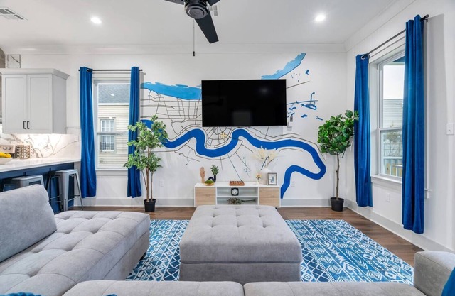 Luxury Living: 3BR, 2.5BA Home. Gated Backyard, BBQ, Parking - Near Superdome and Canal Streetcar