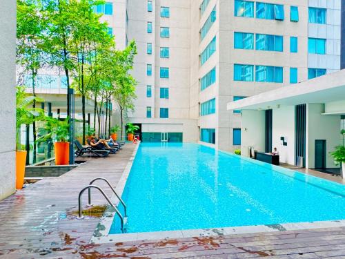 Luxury Mercu Summer Suites KLCC By JT