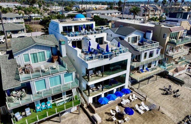 Luxury Oceanfront Villa, Roof Deck & Private Beach