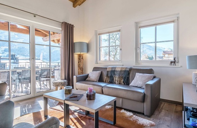 Precioso apartamento en Piesendorf cerca del lago con bienestar