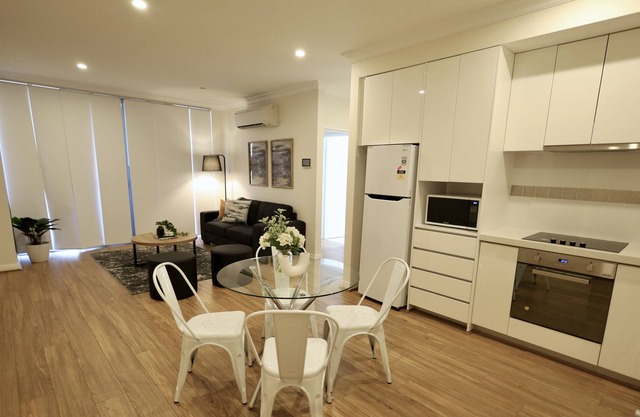 13 Luxury Penthouse Midland -family