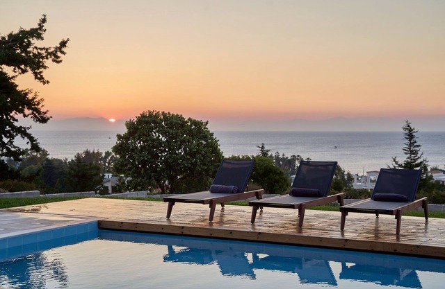 Luxury Rhodes Villa | Beautiful Sea View & Private Pool | 10 Bedrooms | Kalithea