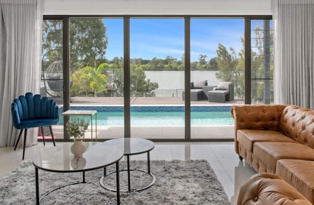 Luxury Riverfront Holiday Villa! Newly Furnished!