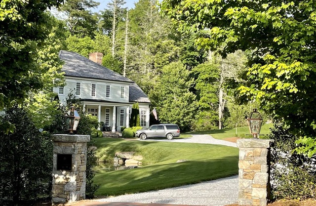 Casa de lujo de seis dormitorios a poca distancia del centro de Highlands, Carolina del Norte