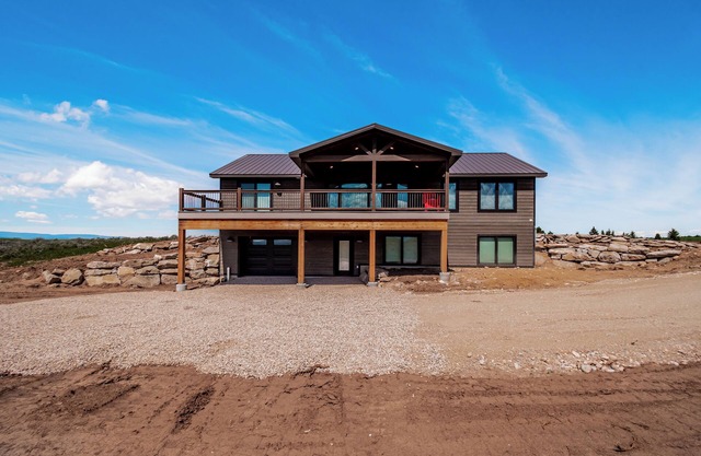 Luxury Teton Valley Home Yellowstone JacksonHole Grand Targhee 6bd 4 Bath
