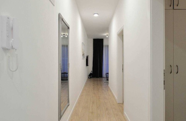 Luxury two bedroom apartment P, Balcony, AirCond, WiFi, fully equipped kitchen